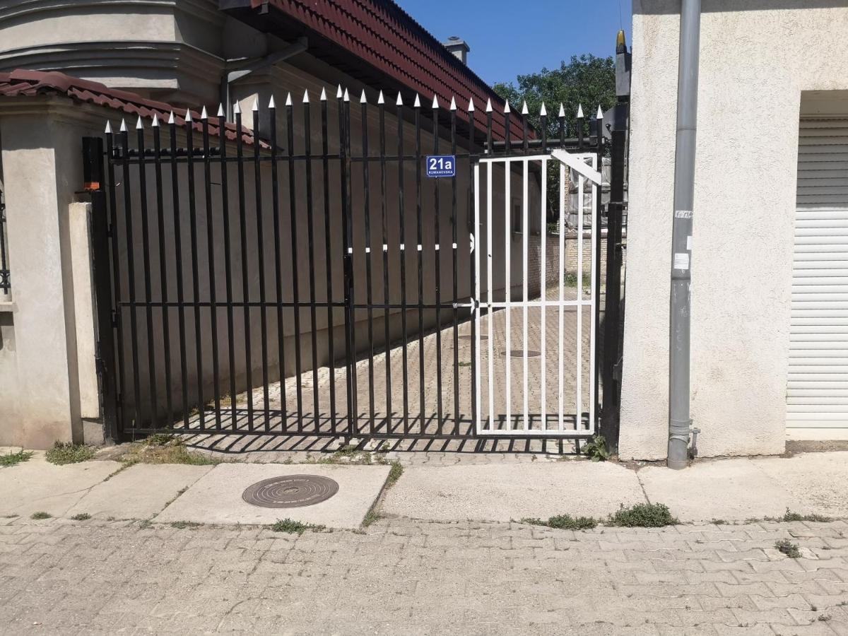 Apartment Sladana I Luna Суботица Экстерьер фото