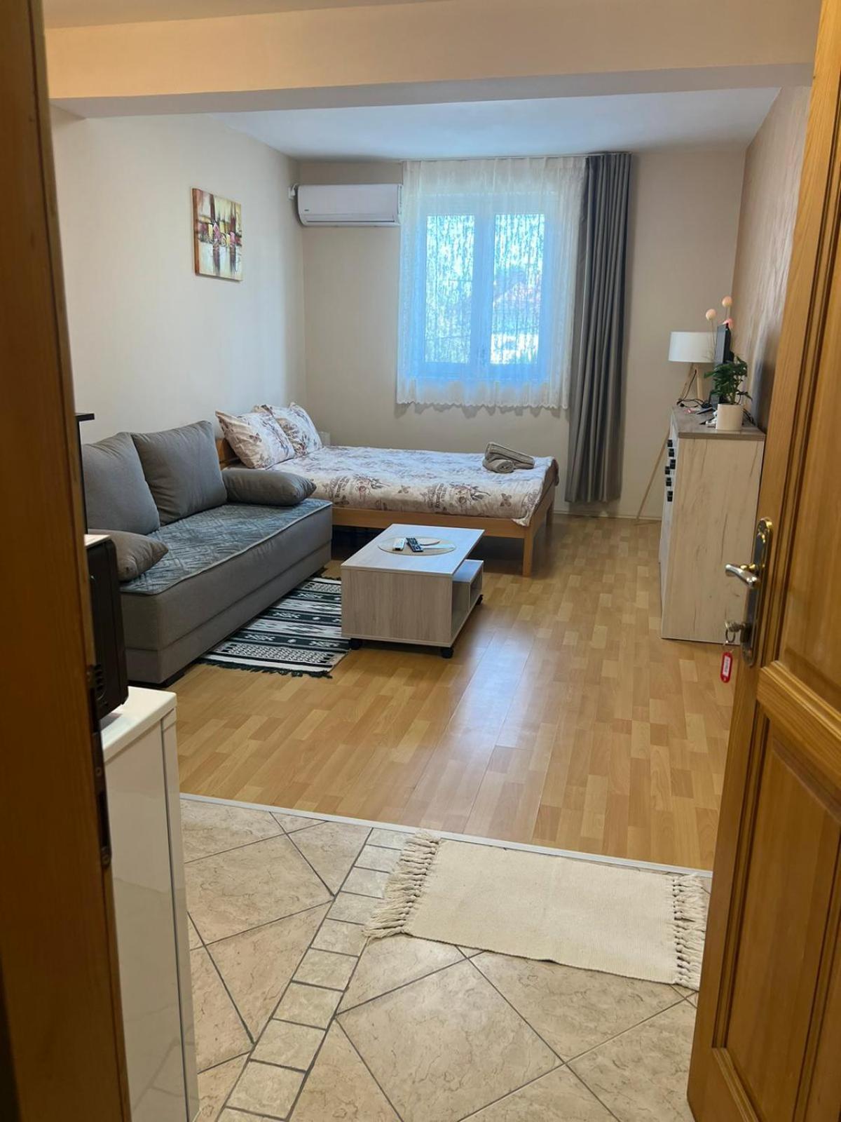 Apartment Sladana I Luna Суботица Экстерьер фото