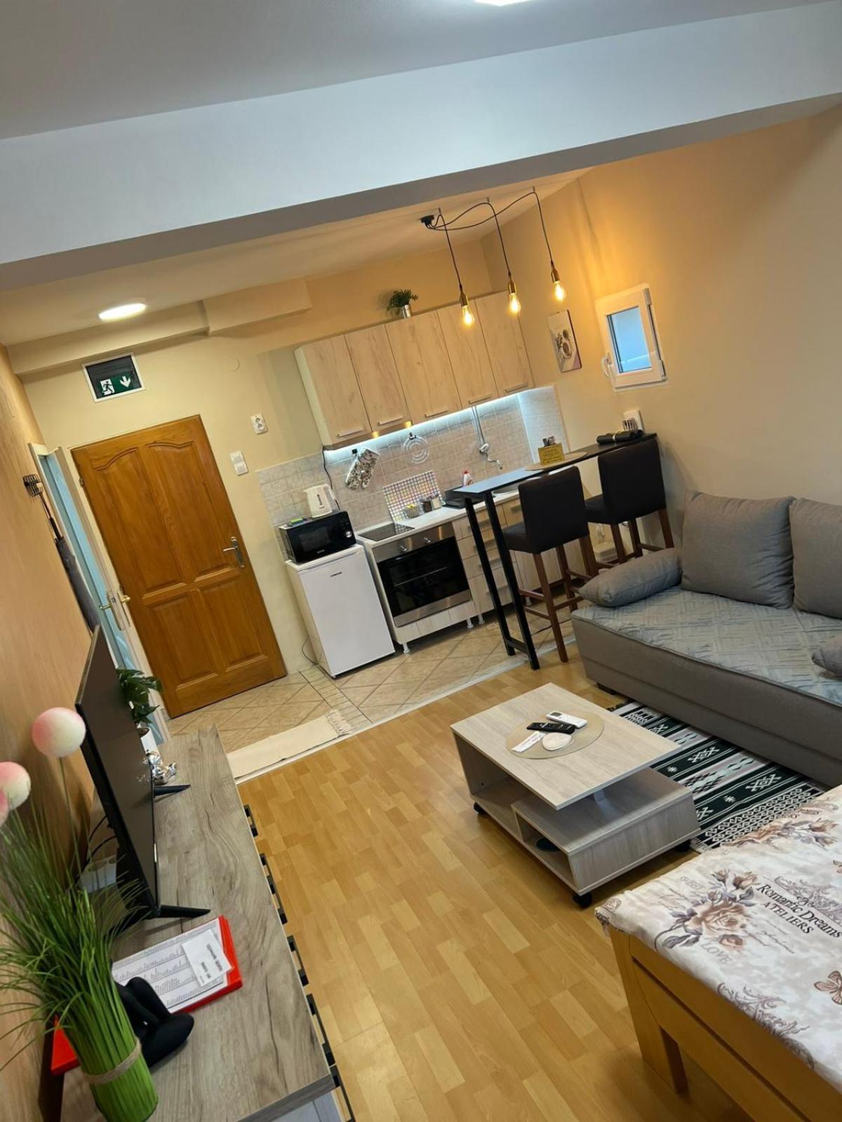 Apartment Sladana I Luna Суботица Экстерьер фото